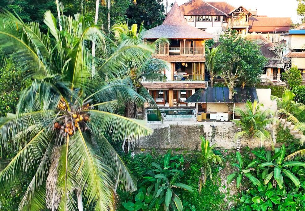 Ubud Riverside Villa Екстер'єр фото