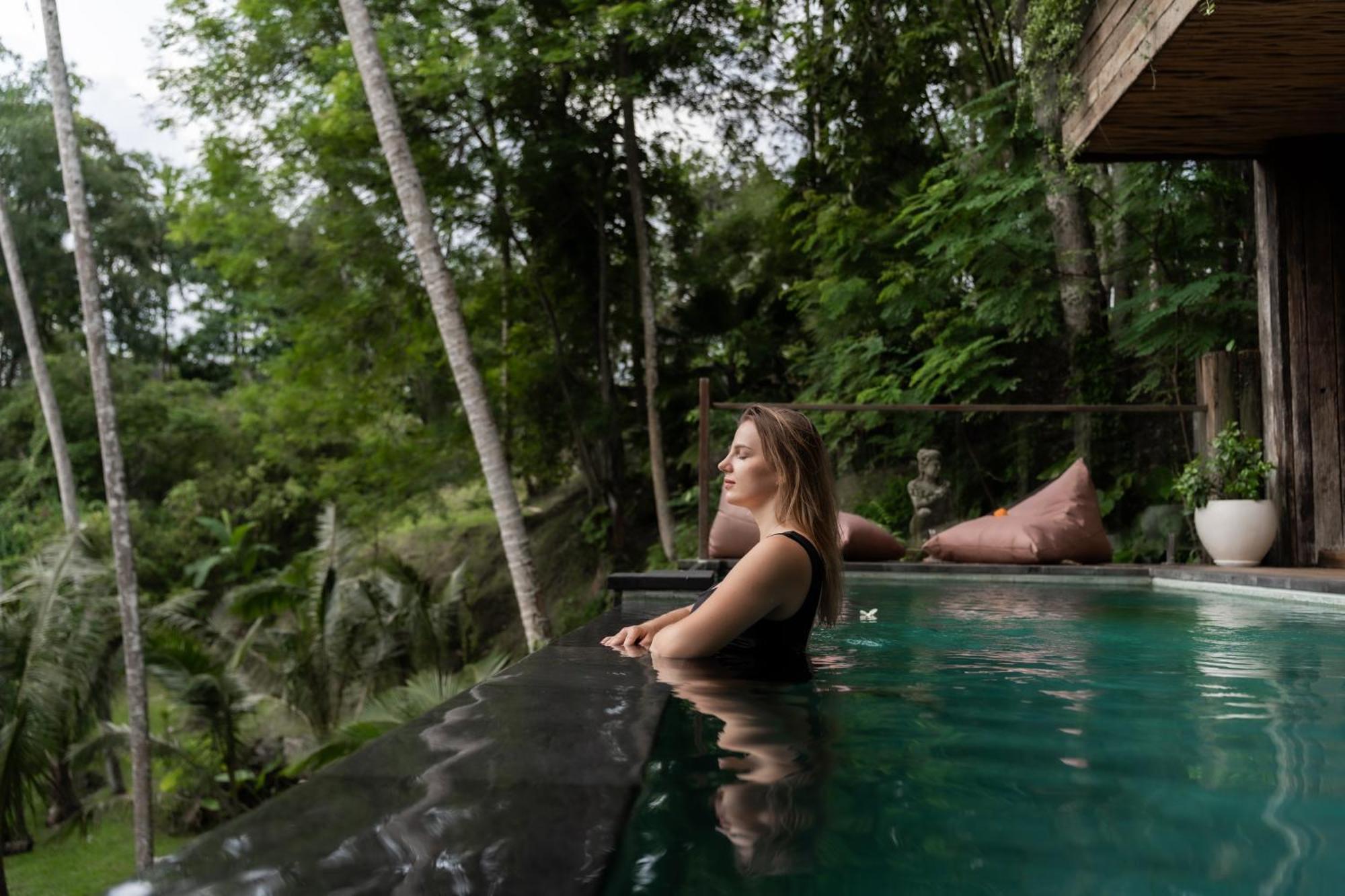 Ubud Riverside Villa Екстер'єр фото
