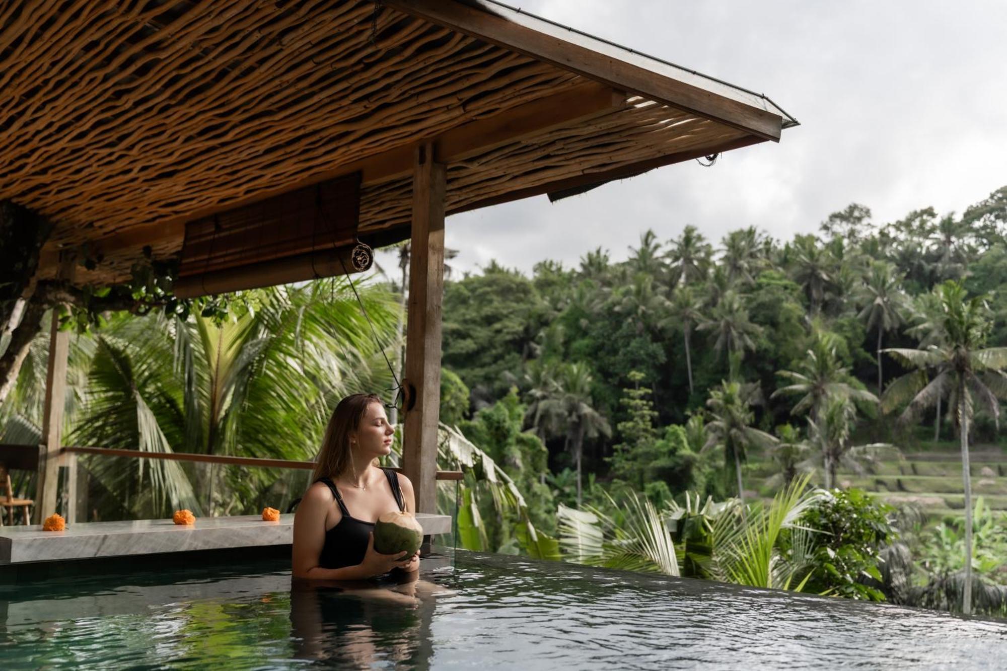 Ubud Riverside Villa Екстер'єр фото